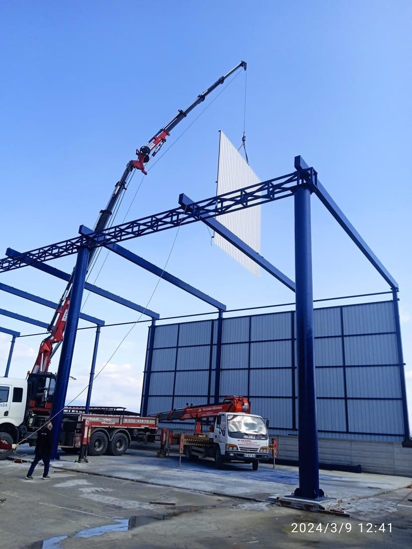 Gaziemir Sanayi Tesisi Vinç Hizmeti Gaziemir vinç, sanayi tesisi, makine kurulum, vinç hizmeti