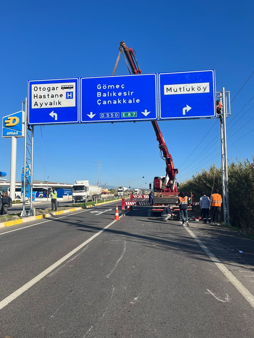 Narlıdere Otel İnşaatı Vinç Kiralama Narlıdere vinç, otel inşaatı, uzun süreli kiralama, turizm